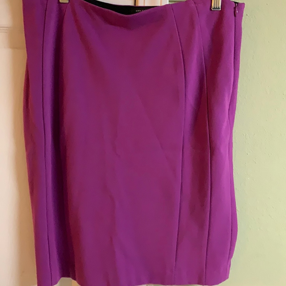 Skirt stretchy